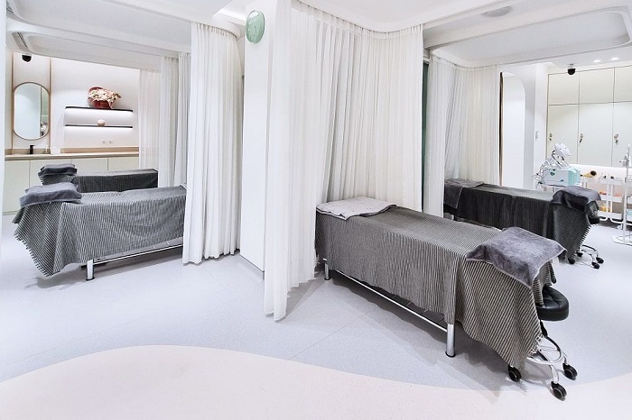 Ultherapy Prime Jakarta menawarkan layanan skin tightening nonbedah dengan teknologi MFU-V. Layanan home visit menjadi pilihan bagi pasien yang mengutamakan privasi dan fleksibilitas tanpa mengabaikan evaluasi dokter.  (Dok. Ultherapy Prime Jakarta)